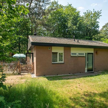 Comfort 6-Person Dog Bungalow In The Holiday Park Landal Heideheuvel Beekbergen Exterior foto