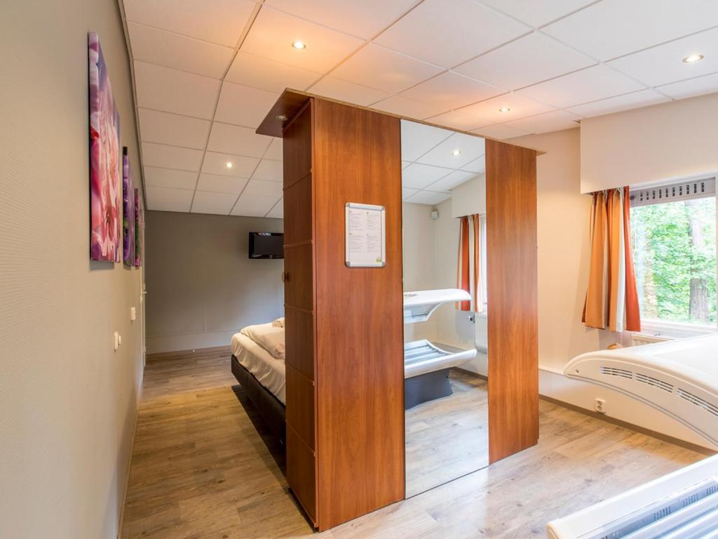 Comfort 6-Person Dog Bungalow In The Holiday Park Landal Heideheuvel Beekbergen Quarto foto