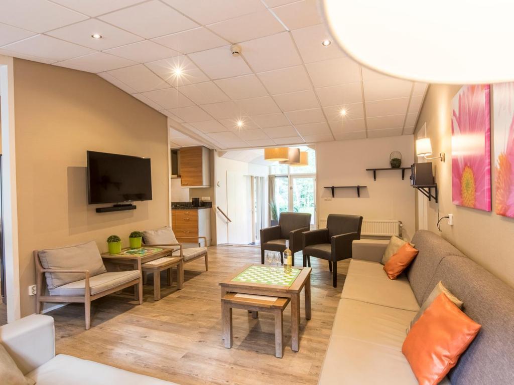 Comfort 6-Person Dog Bungalow In The Holiday Park Landal Heideheuvel Beekbergen Quarto foto