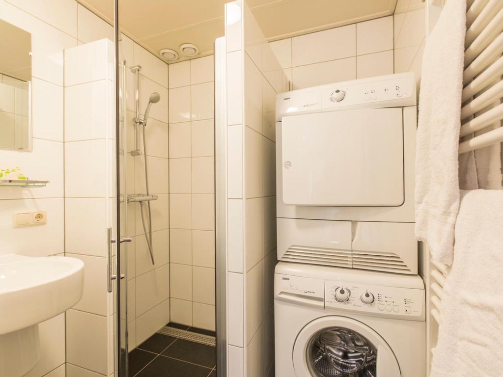 Comfort 6-Person Dog Bungalow In The Holiday Park Landal Heideheuvel Beekbergen Quarto foto
