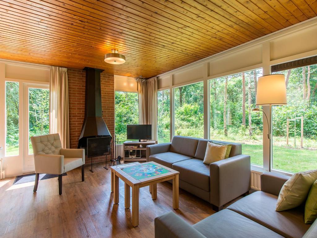 Comfort 6-Person Dog Bungalow In The Holiday Park Landal Heideheuvel Beekbergen Quarto foto